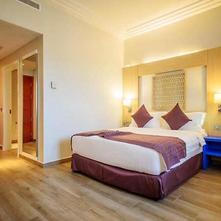 Golden Tulip Le Diplomate Hotell Cotonou Exteriör bild