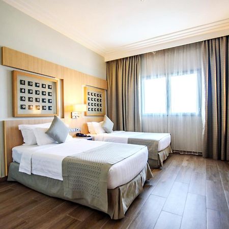 Golden Tulip Le Diplomate Hotell Cotonou Exteriör bild