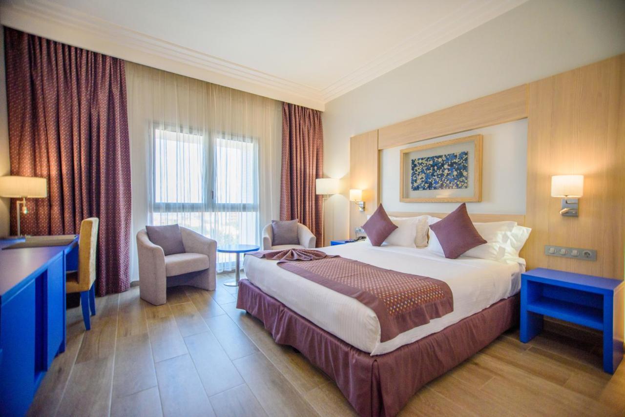 Golden Tulip Le Diplomate Hotell Cotonou Exteriör bild