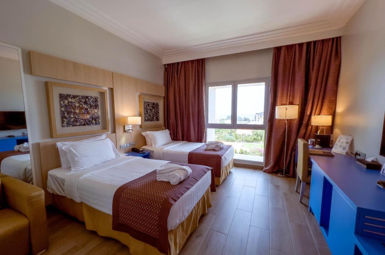 Golden Tulip Le Diplomate Hotell Cotonou Exteriör bild