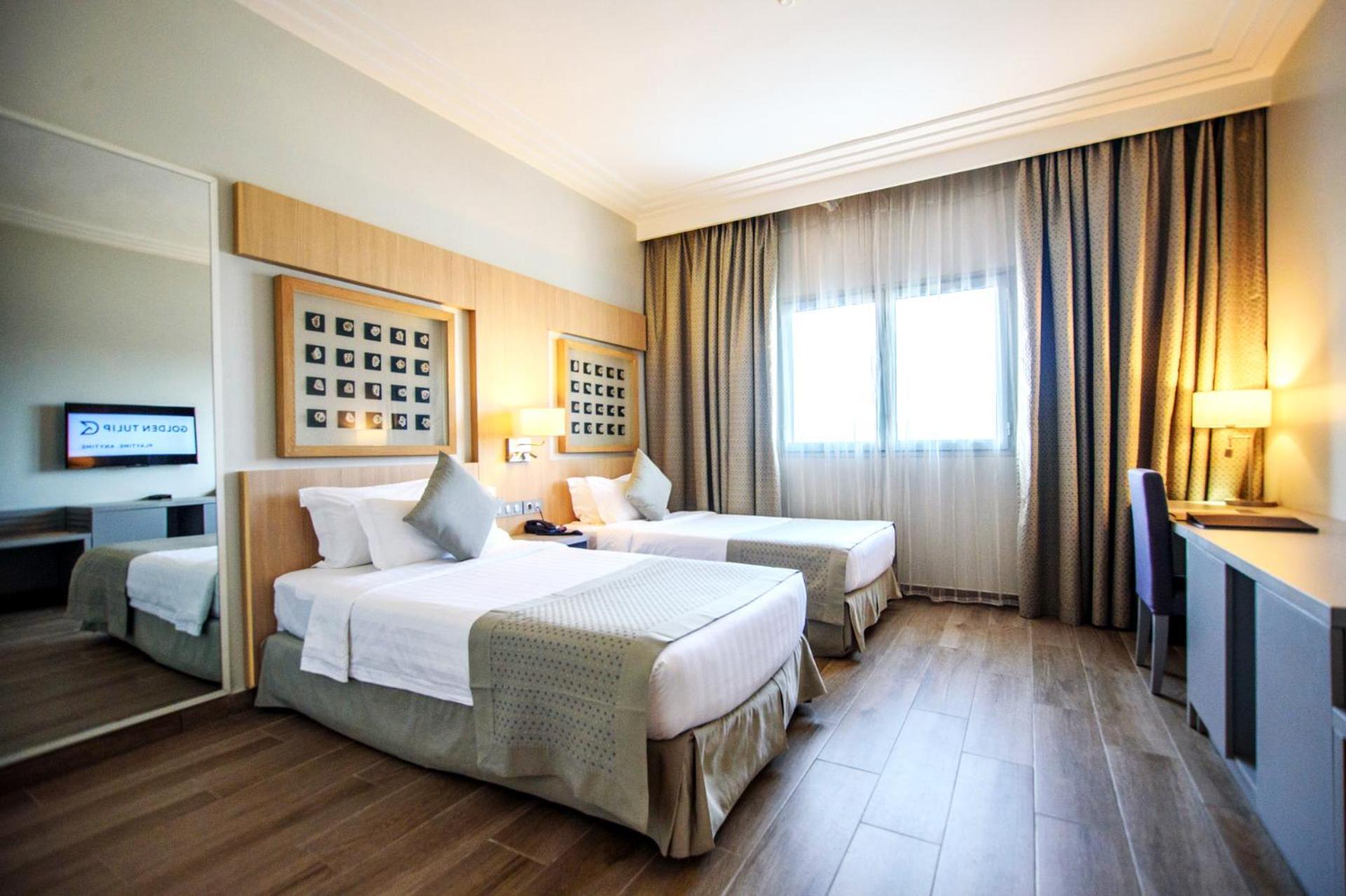 Golden Tulip Le Diplomate Hotell Cotonou Exteriör bild