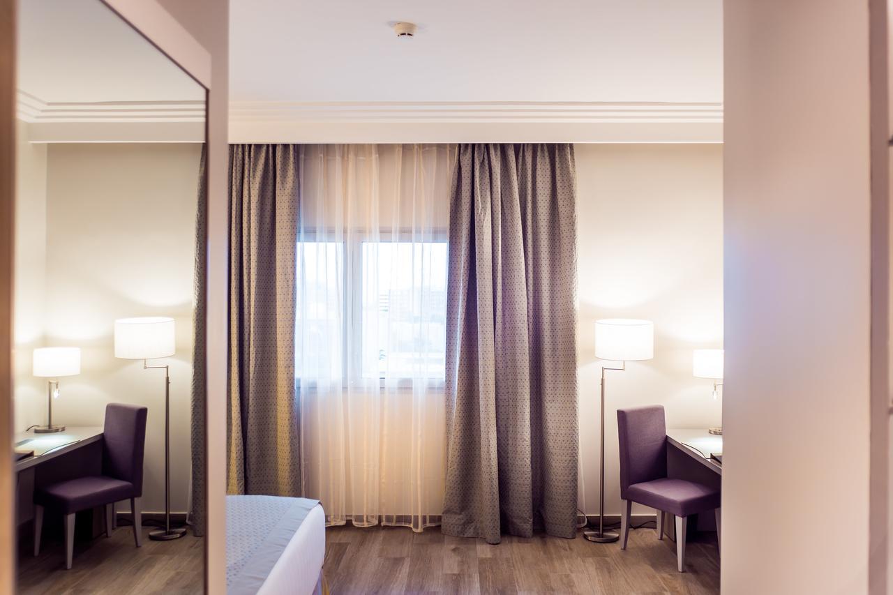 Golden Tulip Le Diplomate Hotell Cotonou Exteriör bild