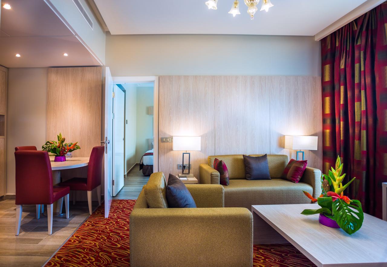 Golden Tulip Le Diplomate Hotell Cotonou Exteriör bild