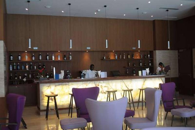 Golden Tulip Le Diplomate Hotell Cotonou Exteriör bild